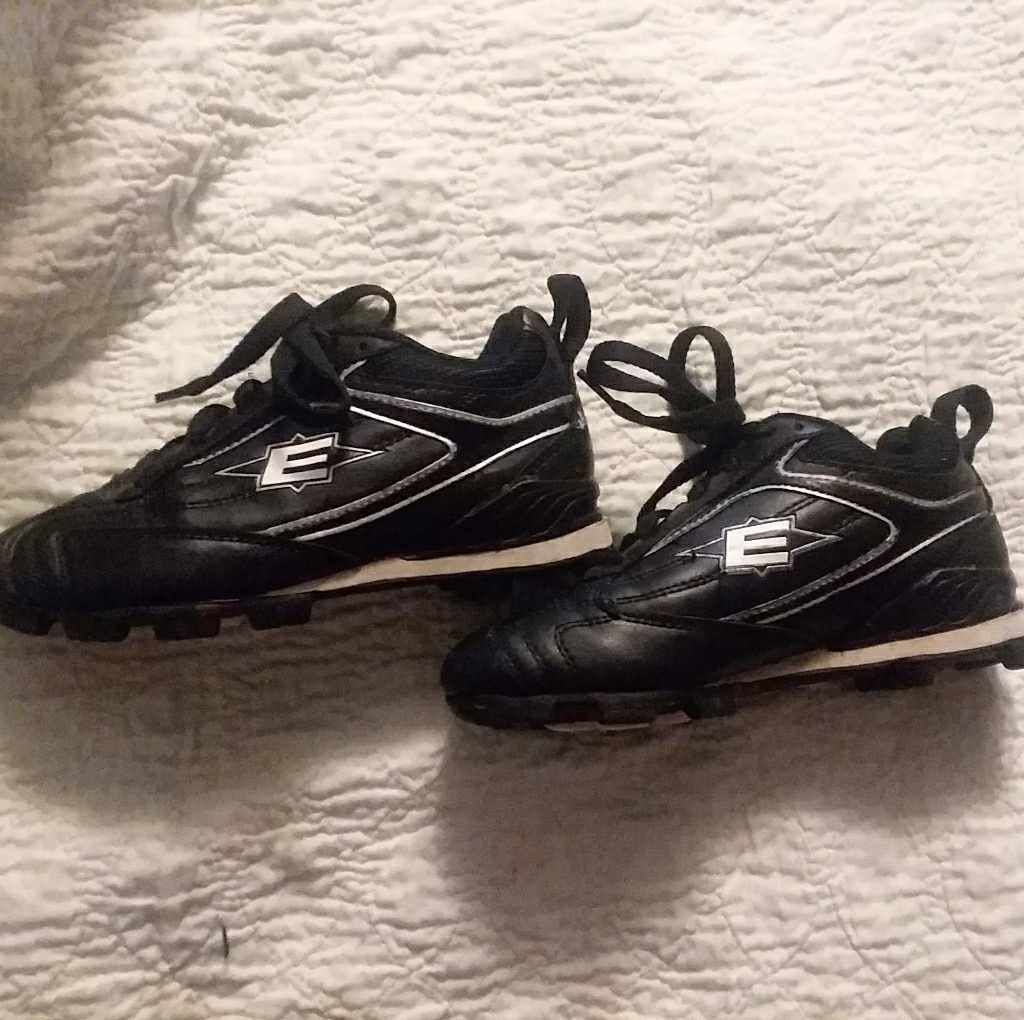 Easton Redline Mid Baseball Cleats Easton Redline Mid Baseball Cleats